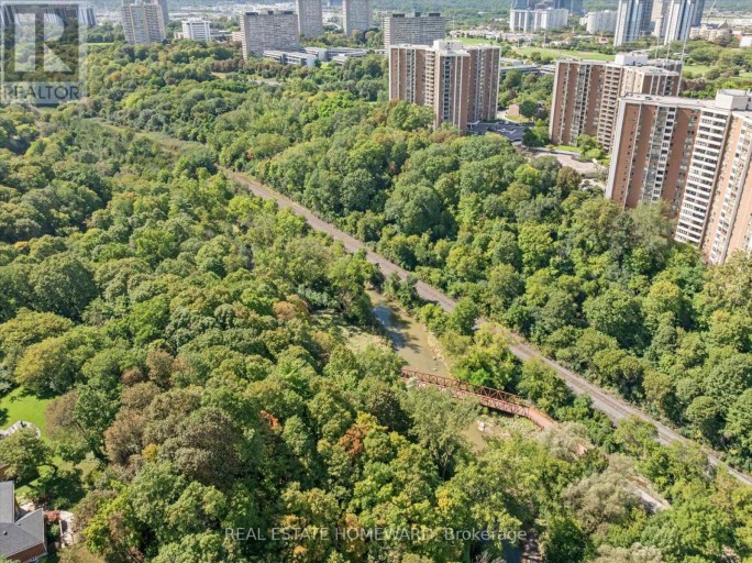 101 NORTHDALE BOULEVARD, Toronto (O'Connor-Parkview), Ontario, M4B1X1
