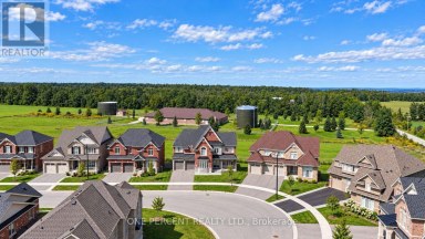 29 SANFORD CIRCLE Springwater (Centre Vespra) Ontario photo 1