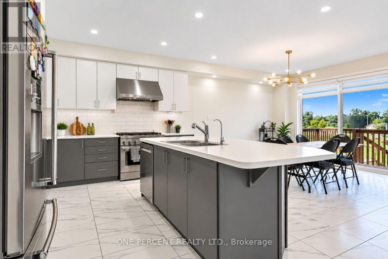 29 SANFORD CIRCLE, Springwater (Centre Vespra), Ontario, L9X2A8