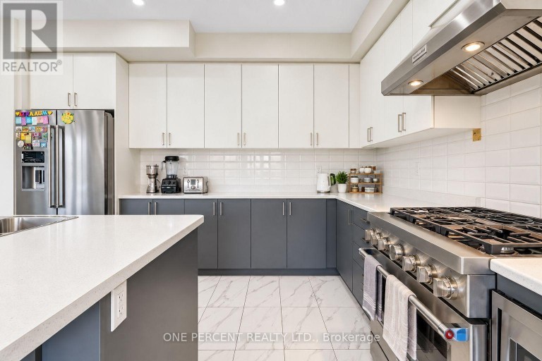 29 SANFORD CIRCLE, Springwater (Centre Vespra), Ontario, L9X2A8