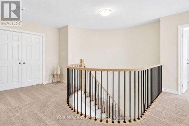 29 SANFORD CIRCLE Springwater (Centre Vespra) Ontario photo 23