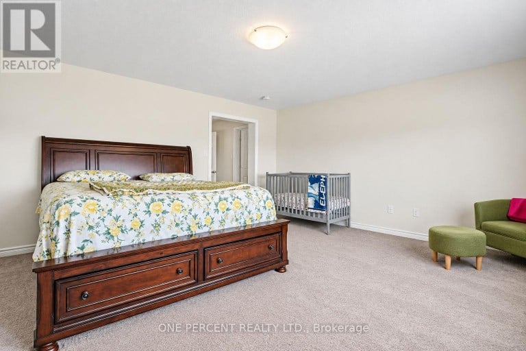29 SANFORD CIRCLE, Springwater (Centre Vespra), Ontario, L9X2A8