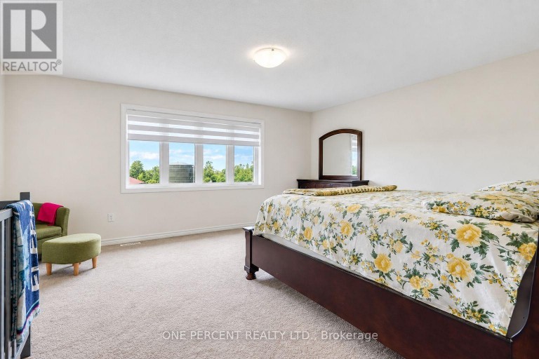 29 SANFORD CIRCLE, Springwater (Centre Vespra), Ontario, L9X2A8