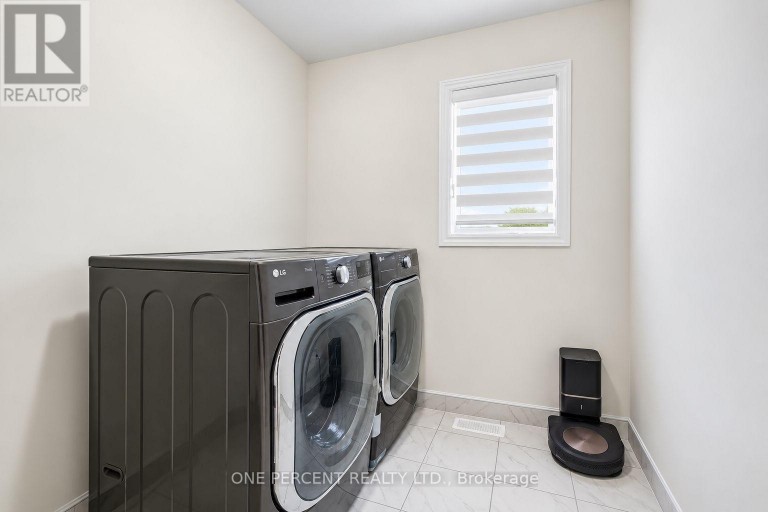 29 SANFORD CIRCLE, Springwater (Centre Vespra), Ontario, L9X2A8