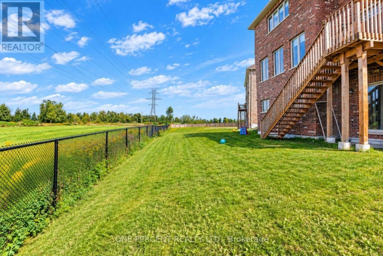 29 SANFORD CIRCLE, Springwater (Centre Vespra), Ontario, L9X2A8