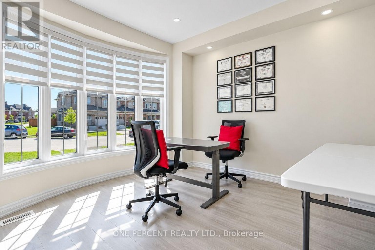 29 SANFORD CIRCLE, Springwater (Centre Vespra), Ontario, L9X2A8
