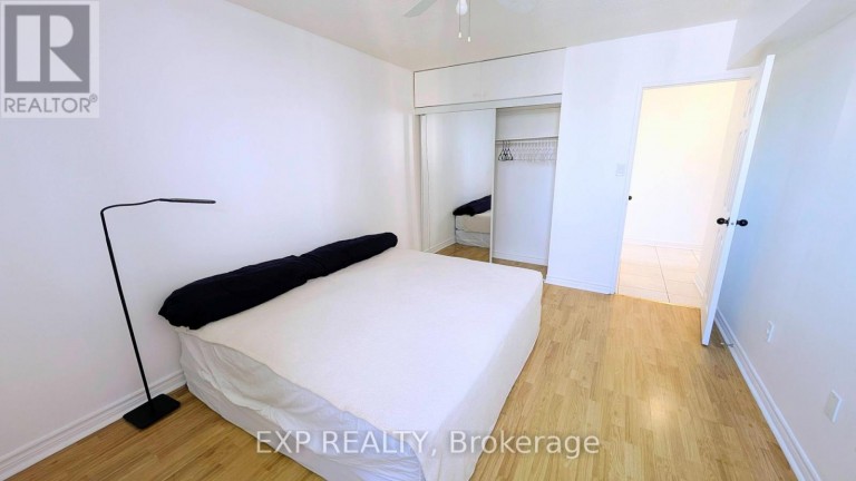 1813 - 320 DIXON ROAD, Toronto (Kingsview Village-The Westway), Ontario, M9R1S8