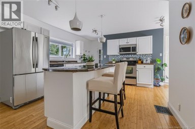 576 Charlotte Street Fredericton New Brunswick photo 4