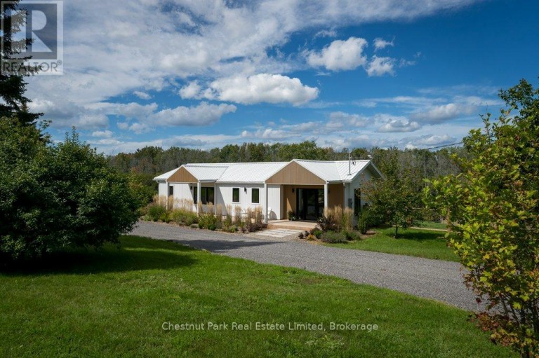 1108 CLOSSON ROAD, Prince Edward County (Hillier Ward), Ontario, K0K2J0