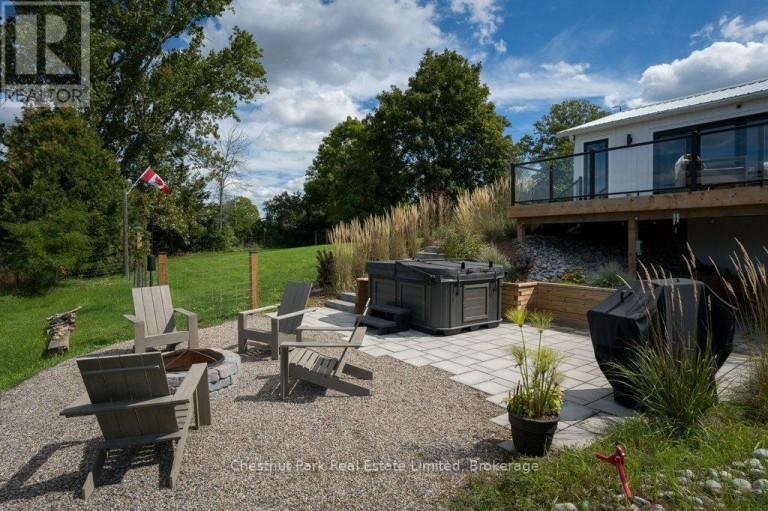 1108 CLOSSON ROAD, Prince Edward County (Hillier Ward), Ontario, K0K2J0