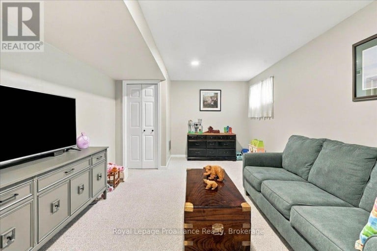 10 - 1798 OLD HWY 2, Quinte West (Sidney Ward), Ontario, K8N4Z2