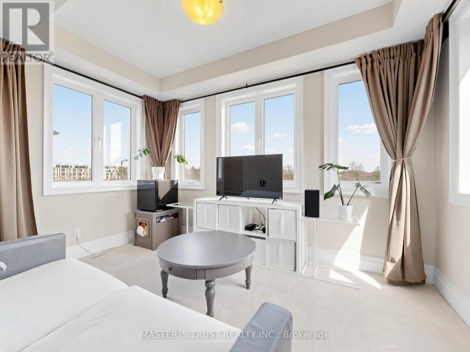 61 GRANGE DRIVE, Richmond Hill (Jefferson), Ontario, L4E1E2