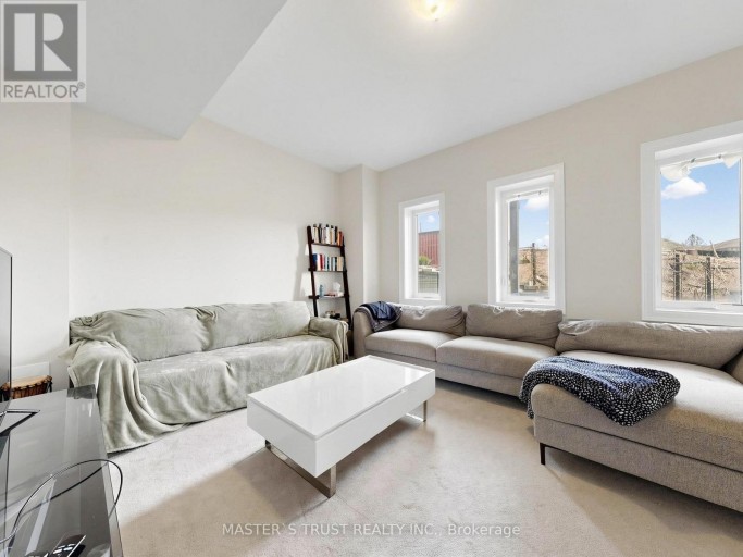 61 GRANGE DRIVE, Richmond Hill (Jefferson), Ontario, L4E1E2