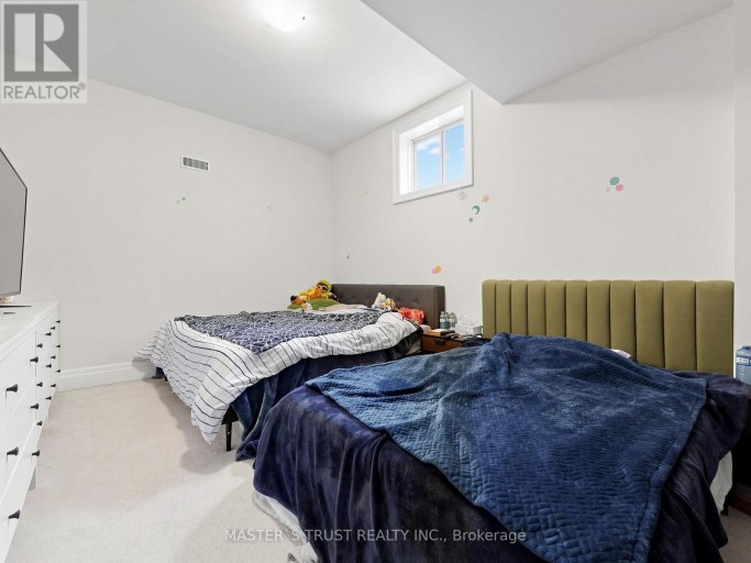 61 GRANGE DRIVE, Richmond Hill (Jefferson), Ontario, L4E1E2