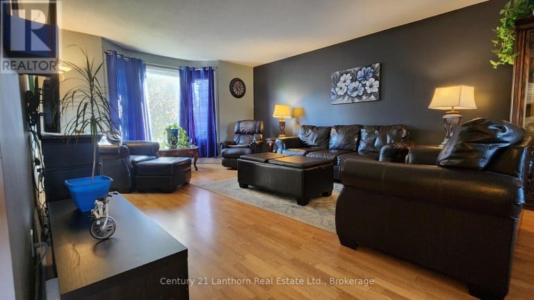 13 LORAINE AVENUE, Quinte West (Trenton Ward), Ontario, K8V6L9