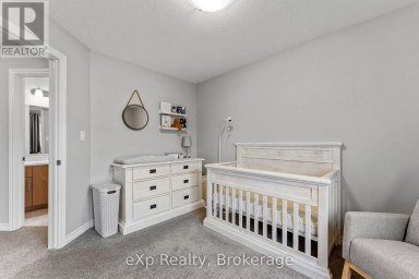27 ROBERTSON DRIVE Stratford Ontario photo 24