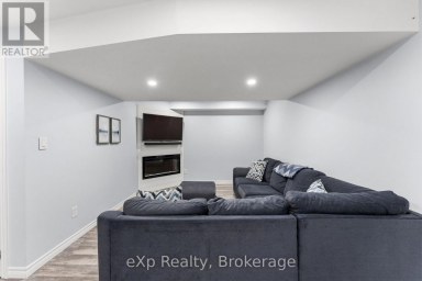 27 ROBERTSON DRIVE Stratford Ontario photo 32