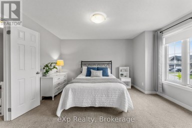 27 ROBERTSON DRIVE Stratford Ontario photo 4