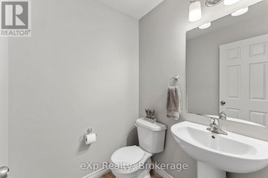 27 ROBERTSON DRIVE Stratford Ontario photo 9
