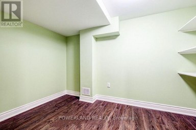 59 WALTER PROCTOR ROAD East Gwillimbury (Sharon) Ontario photo 26