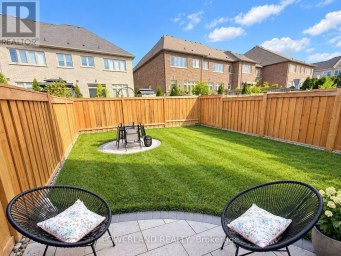59 WALTER PROCTOR ROAD East Gwillimbury (Sharon) Ontario photo 27