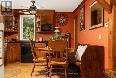 2322 OLD MUSKOKA ROAD Huntsville (Stephenson) Ontario photo 15