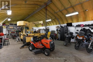 2322 OLD MUSKOKA ROAD Huntsville (Stephenson) Ontario photo 35