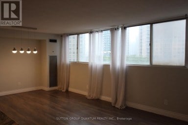 808 - 3700 KANEFF CRESCENT Mississauga (Mississauga Valleys) Ontario photo 5