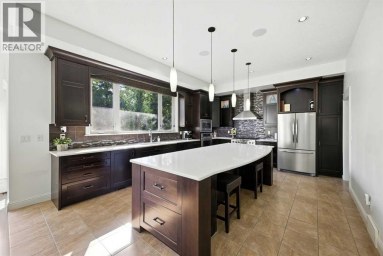 62 Posthill Drive SW Calgary Alberta photo 13