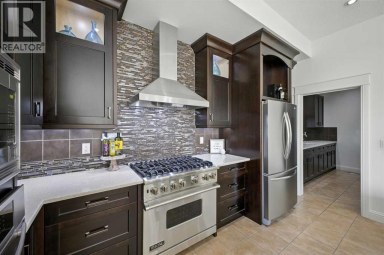 62 Posthill Drive SW Calgary Alberta photo 16