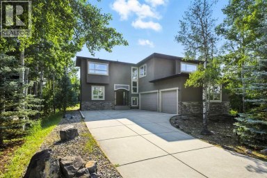 62 Posthill Drive SW Calgary Alberta photo 3