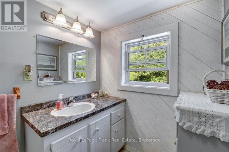 2523 OLD HASTINGS ROAD, Limerick, Ontario, K0L1P0