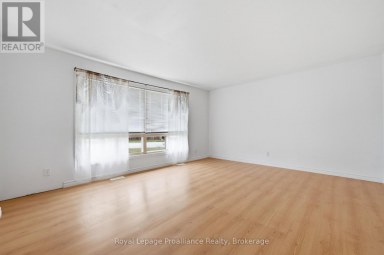 43 ADELAIDE ST STREET Quinte West (Frankford Ward) Ontario photo 12