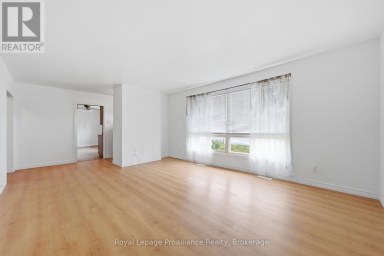 43 ADELAIDE ST STREET Quinte West (Frankford Ward) Ontario photo 14