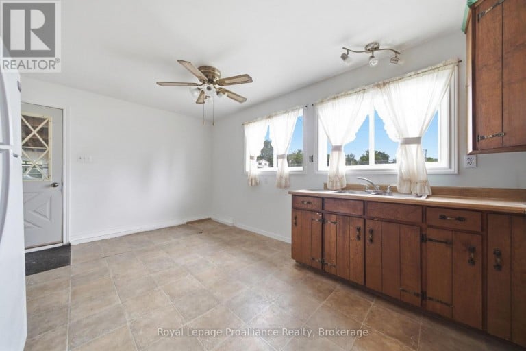 43 ADELAIDE ST STREET, Quinte West (Frankford Ward), Ontario, K0K2C0