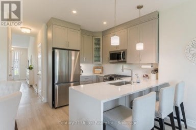 78 - 80 MARSH AVENUE Peterborough (Northcrest Ward 5) Ontario photo 6