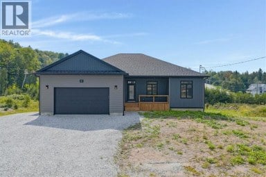 8 Galmorgan Drive Quispamsis New Brunswick photo 1