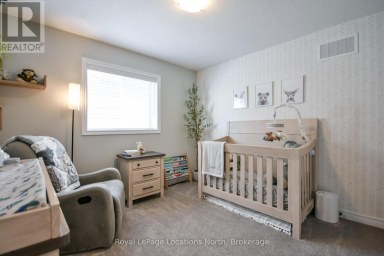 25 MAIDENS CRESCENT Collingwood Ontario photo 18