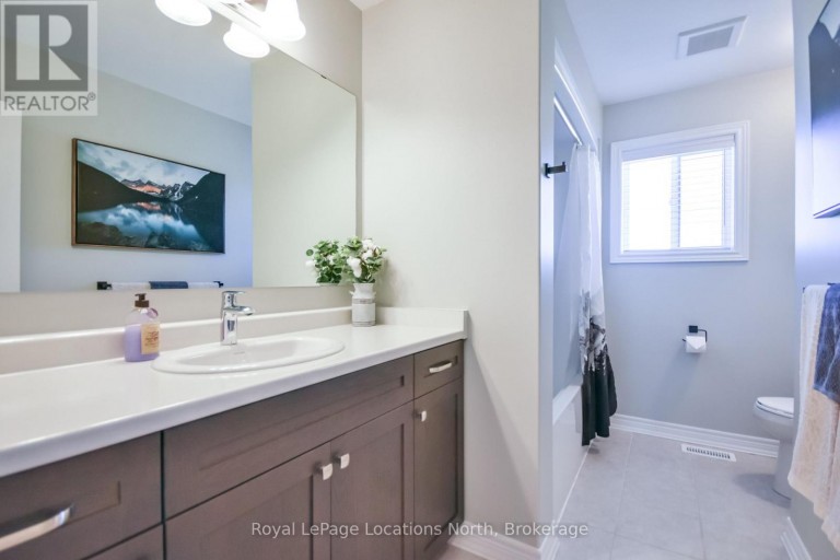25 MAIDENS CRESCENT, Collingwood, Ontario, L9Y3B7