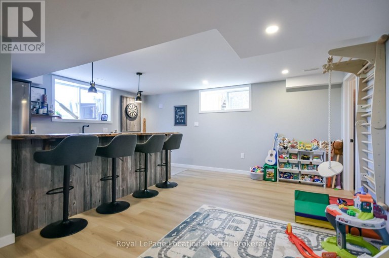 25 MAIDENS CRESCENT, Collingwood, Ontario, L9Y3B7