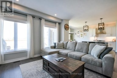 25 MAIDENS CRESCENT Collingwood Ontario photo 7