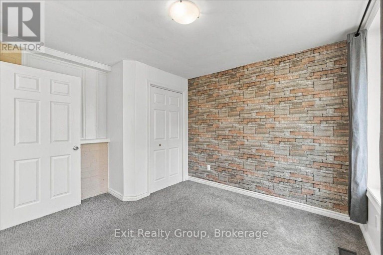 185 FOSTER AVENUE, Belleville (Belleville Ward), Ontario, K8N3P8