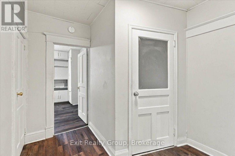 185 FOSTER AVENUE, Belleville (Belleville Ward), Ontario, K8N3P8