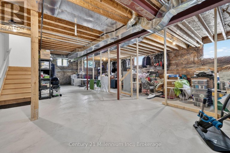 126 TEKIAH ROAD, Blue Mountains, Ontario, N0H1J0