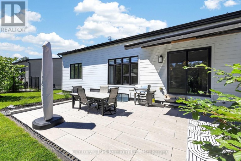 126 TEKIAH ROAD, Blue Mountains, Ontario, N0H1J0