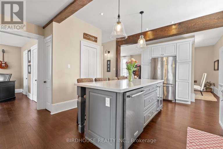 69 BOND STREET W, Kawartha Lakes (Lindsay), Ontario, K9V3R3