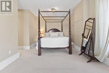 69 BOND STREET W Kawartha Lakes (Lindsay) Ontario photo 21