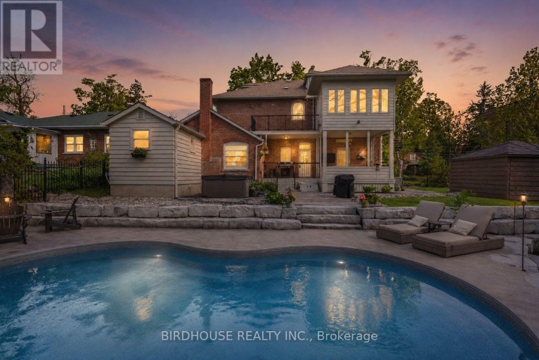 69 BOND STREET W, Kawartha Lakes (Lindsay), Ontario, K9V3R3