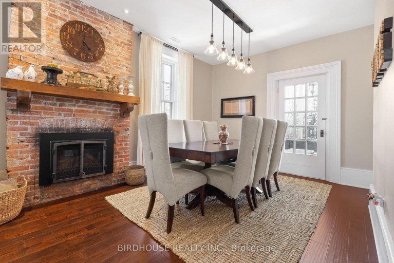 69 BOND STREET W, Kawartha Lakes (Lindsay), Ontario, K9V3R3