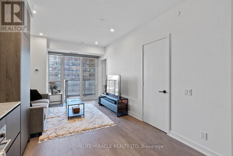 1322 - 108 PETER STREET, Toronto (Waterfront Communities), Ontario, M5V2G7